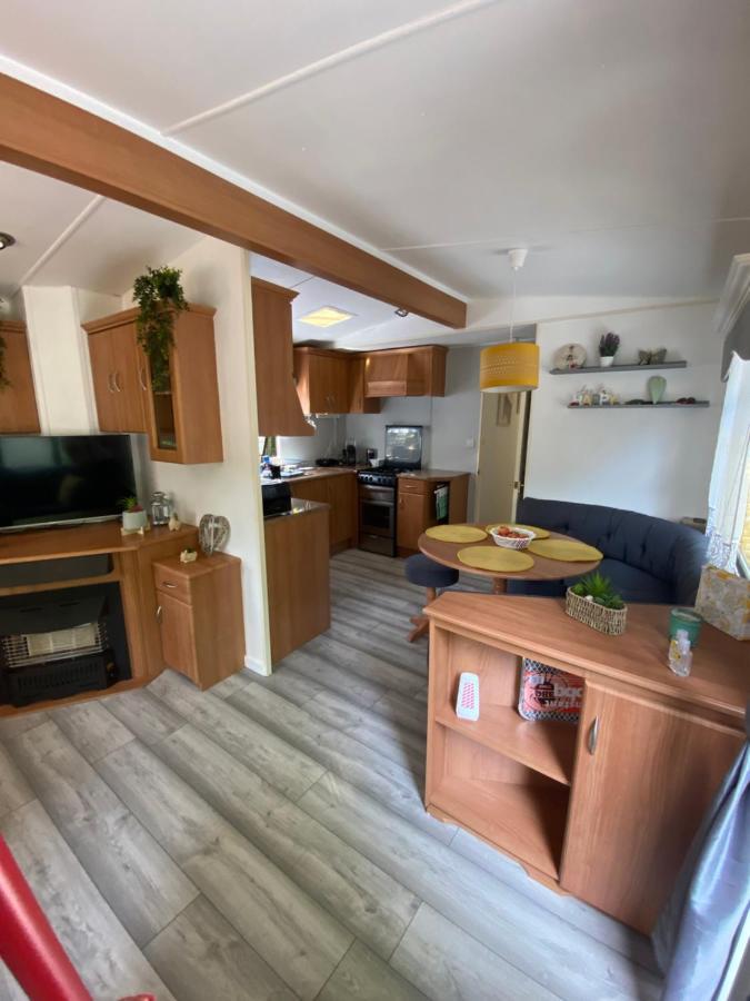 Unique Caravan With Outdoor Space Ballantrae Bagian luar foto