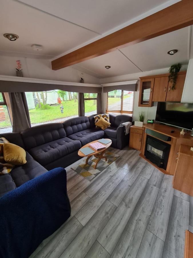 Unique Caravan With Outdoor Space Ballantrae Bagian luar foto