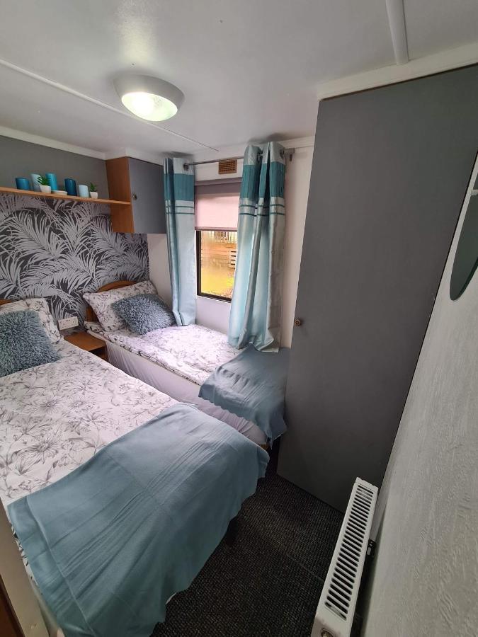 Unique Caravan With Outdoor Space Ballantrae Bagian luar foto
